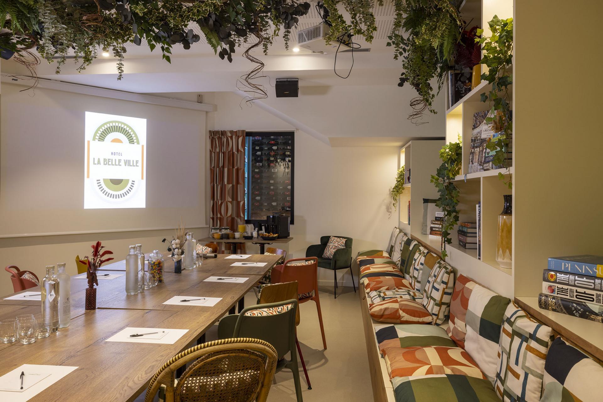 Host Your Seminar at La Belle Ville